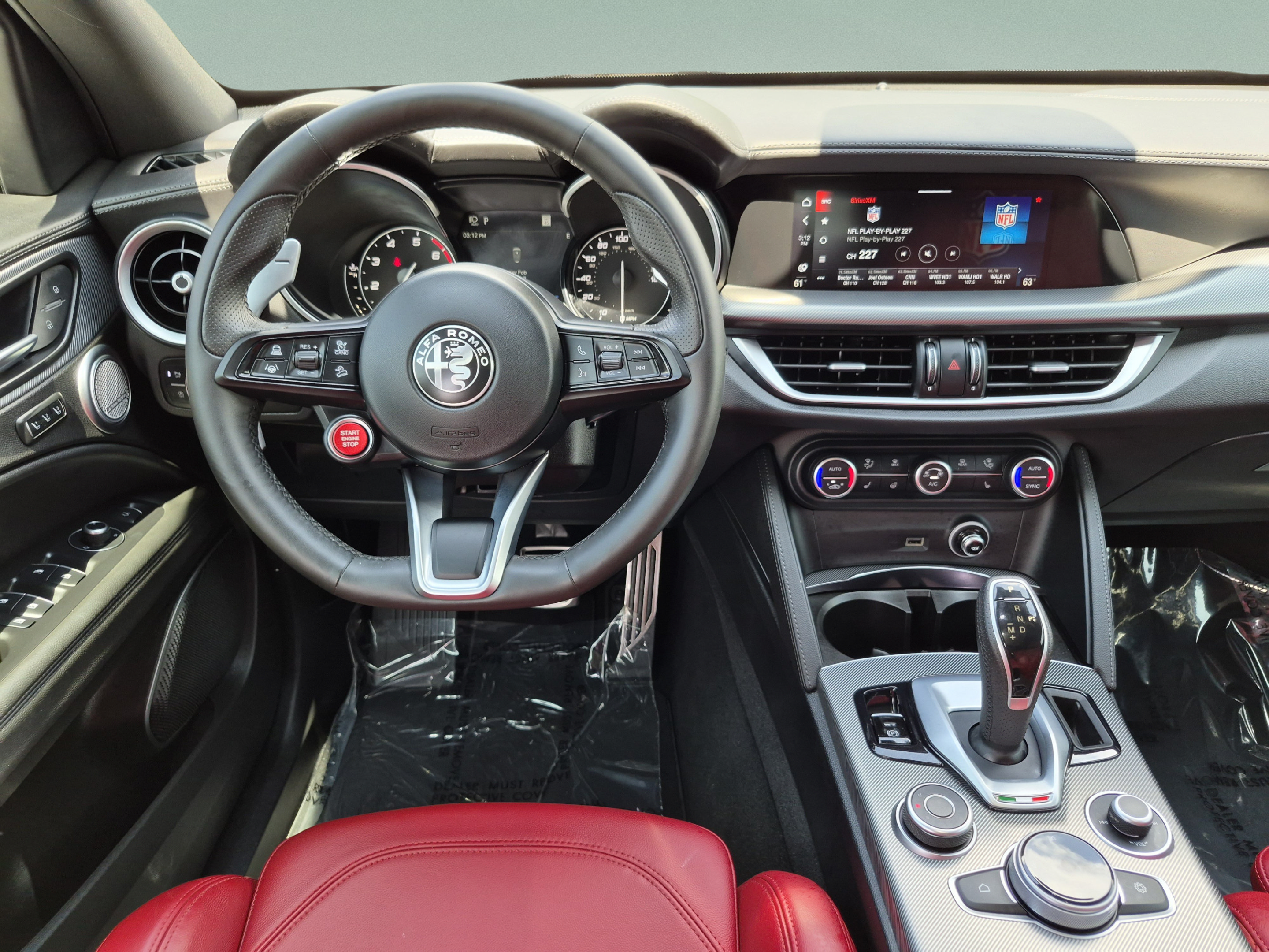 Used 2023 Alfa Romeo Stelvio Veloce AWD/4WD image 25