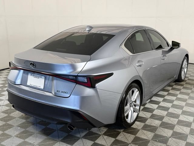 Used 2024 Lexus IS 300 w/ Comfort Package RWD image 9