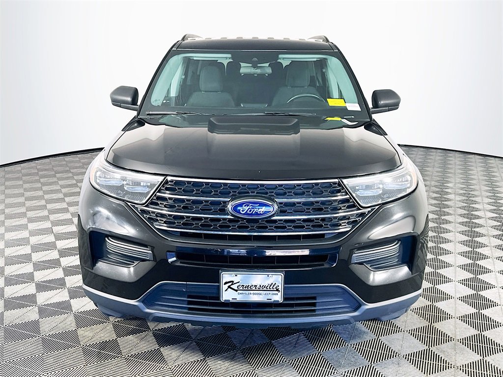 Used 2022 Ford Explorer XLT video 2