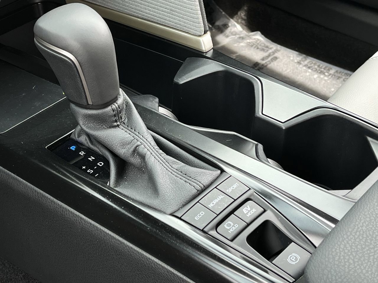 Used 2026 Toyota Camry SE w/ Convenience Package FWD image 17