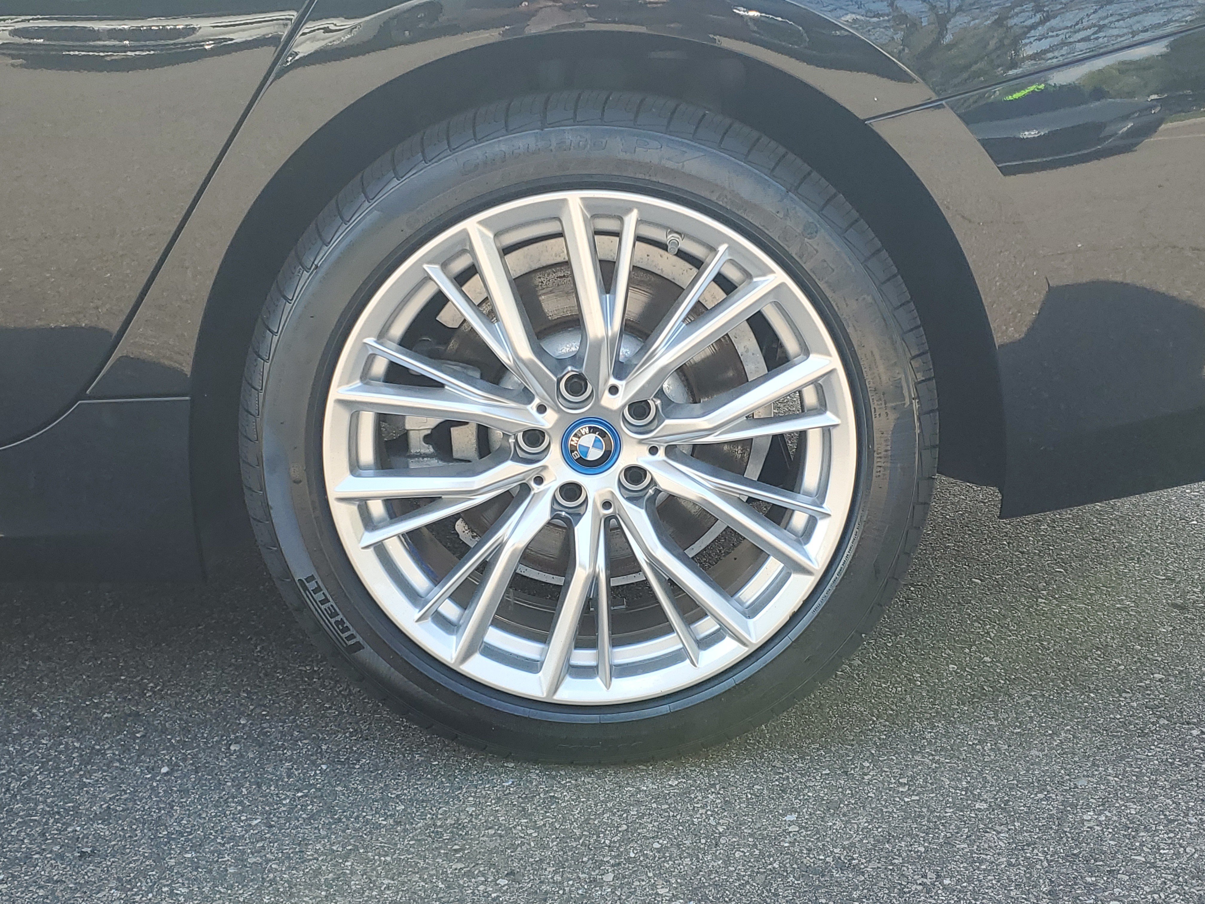 Certified 2023 BMW 330e xDrive w/ Premium Package AWD/4WD image 27