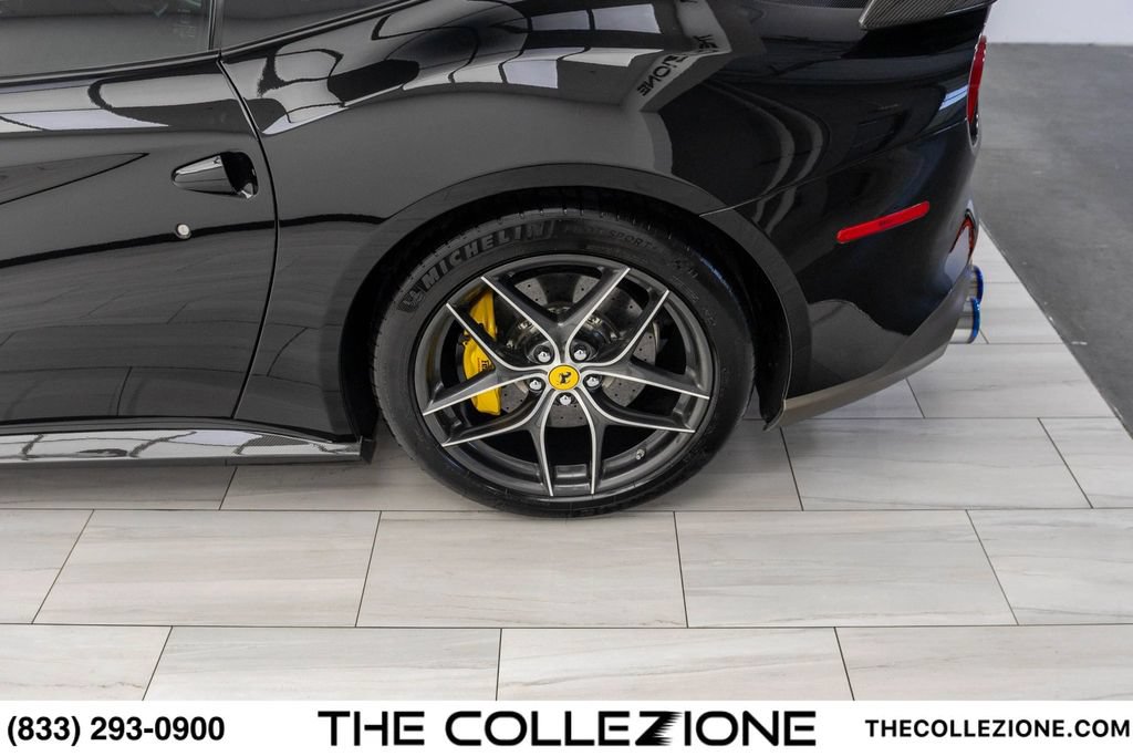 Used 2014 Ferrari F12 Berlinetta RWD image 16
