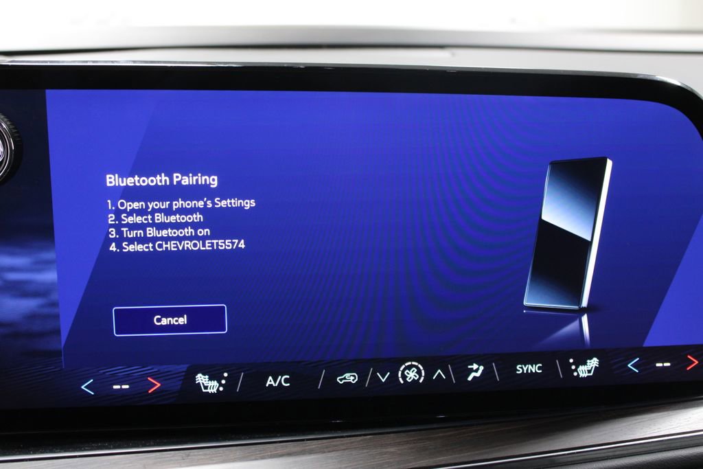 Used 2025 Chevrolet Suburban Z71 image 27