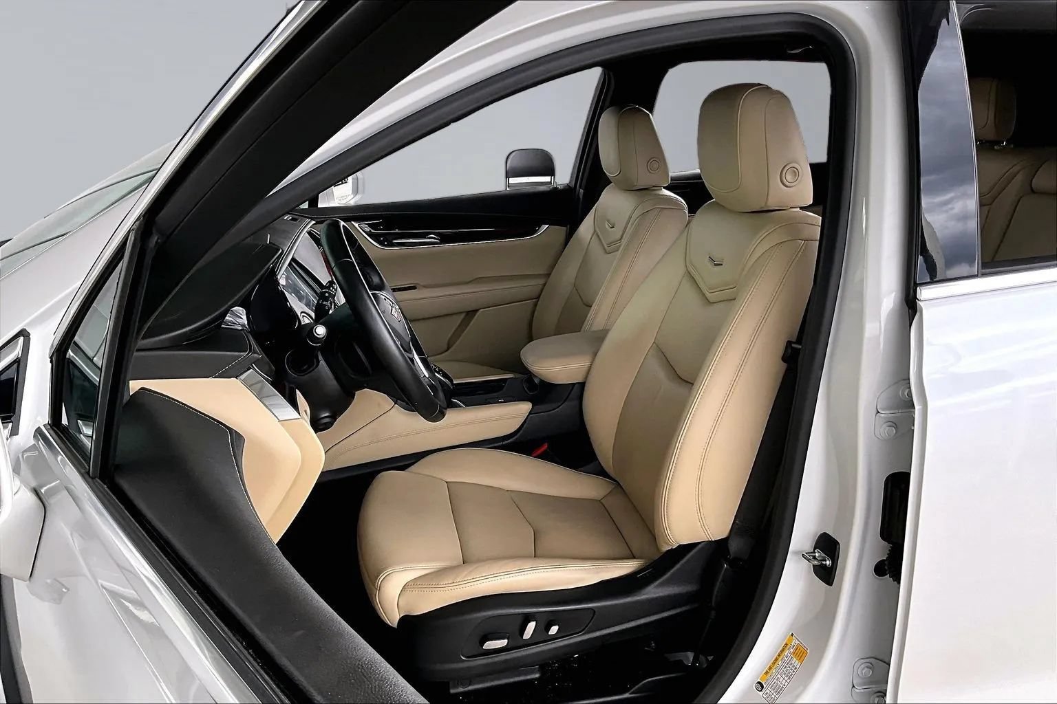 Used 2019 Cadillac XT5 Luxury FWD image 18
