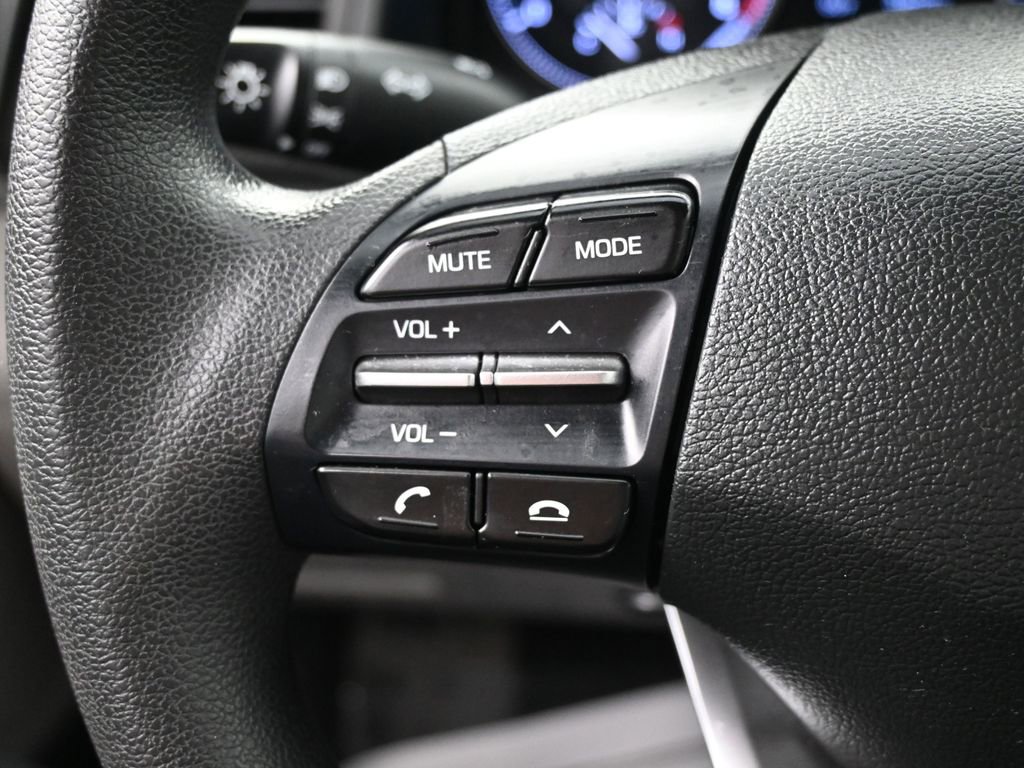 Used 2020 Hyundai Elantra SE image 17