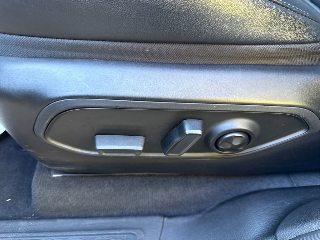 Used 2023 Jeep Grand Cherokee Trailhawk w/ Luxury Tech Group III image 41