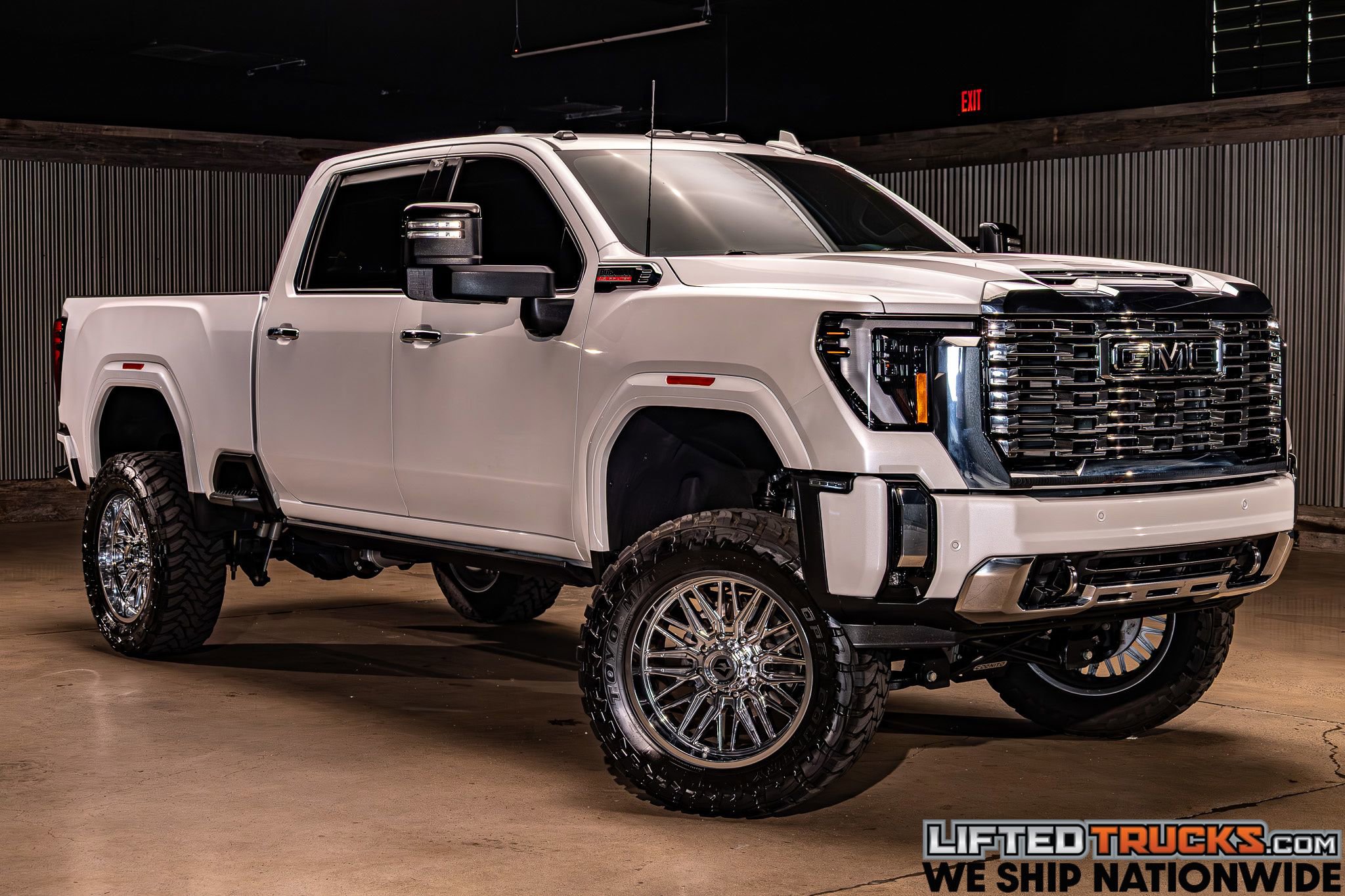 Used 2024 GMC Sierra 2500 Denali w/ Denali Reserve Package image 1