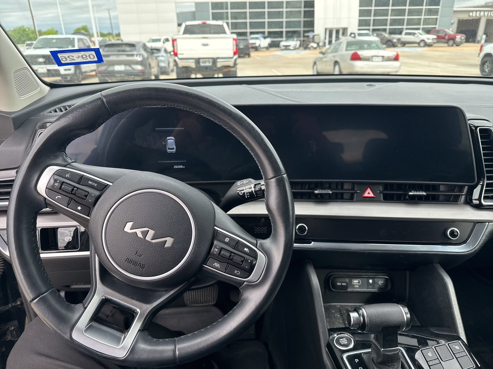 Used 2023 Kia Sportage EX image 11