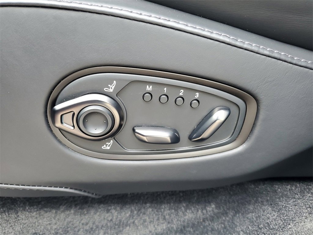 Used 2024 Aston Martin DBX 707 image 27