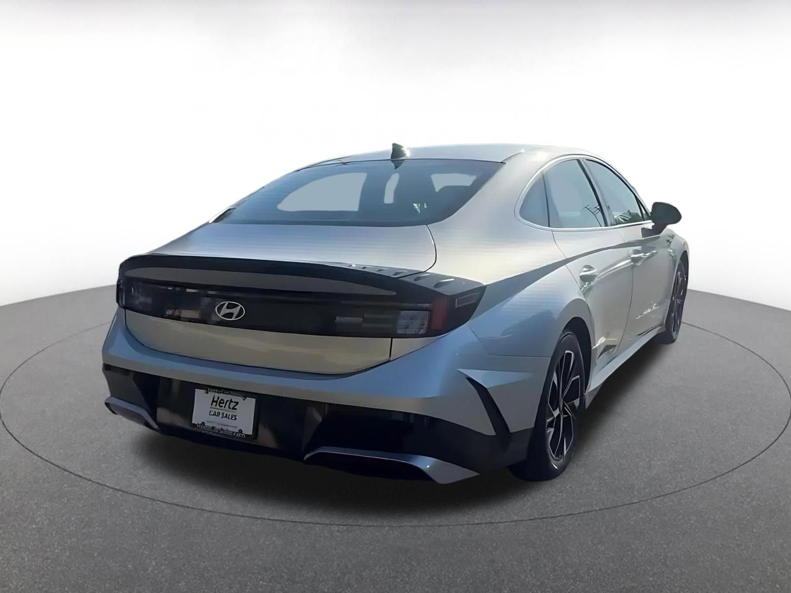 Used 2025 Hyundai Sonata SEL FWD image 12