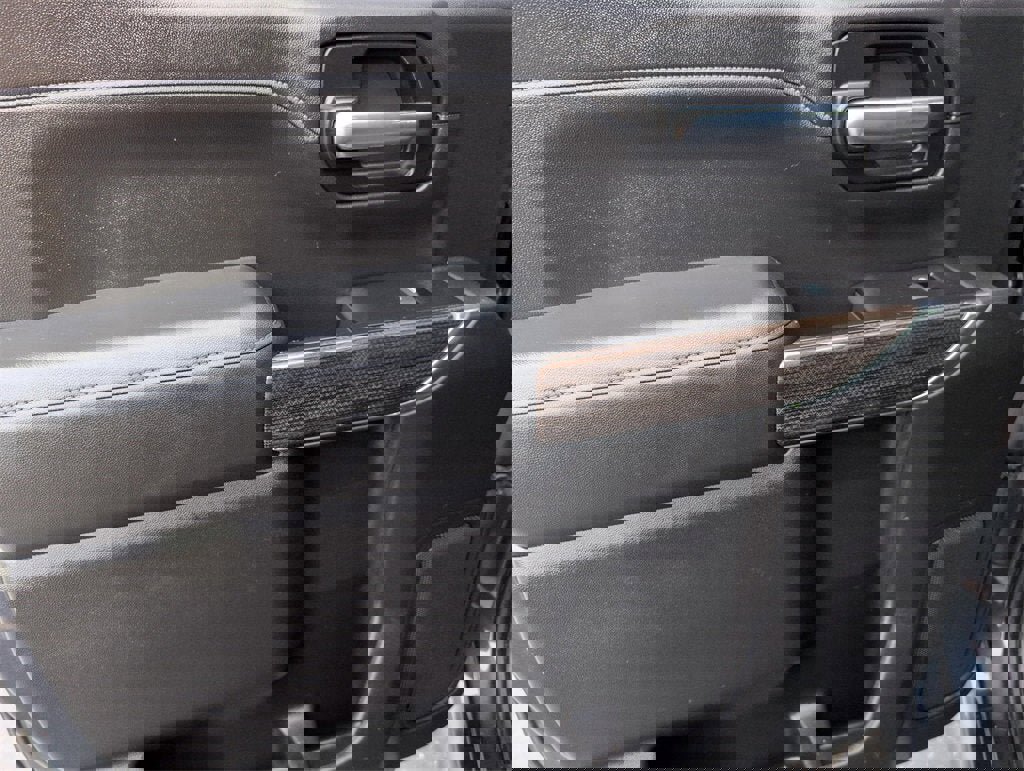 Used 2020 Chevrolet Silverado 1500 RST w/ All-Star Edition image 32