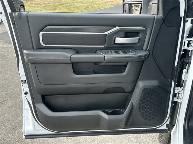 Used 2025 RAM 2500 Big Horn image 28