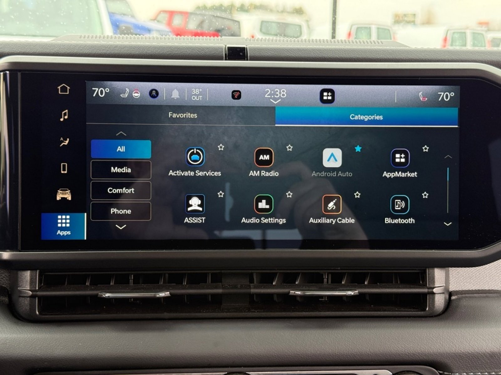 Used 2025 Jeep Wrangler Unlimited Sahara image 14