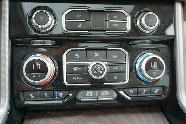 Certified 2023 GMC Yukon Denali w/ Advanced Technology Package AWD/4WD image 18