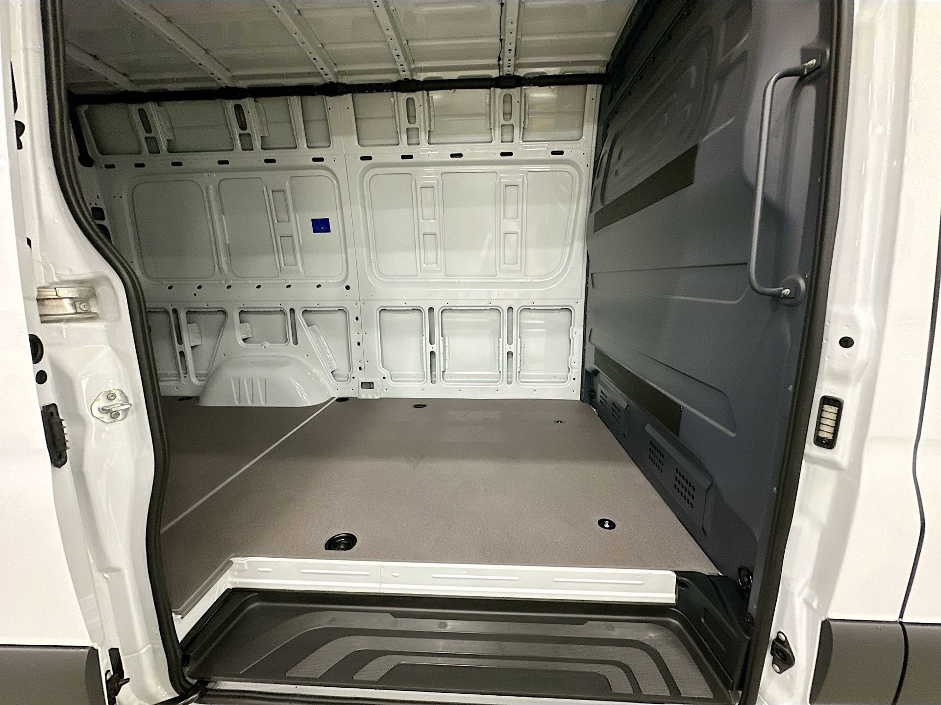 Used 2026 Mercedes-Benz Sprinter 2500 image 25