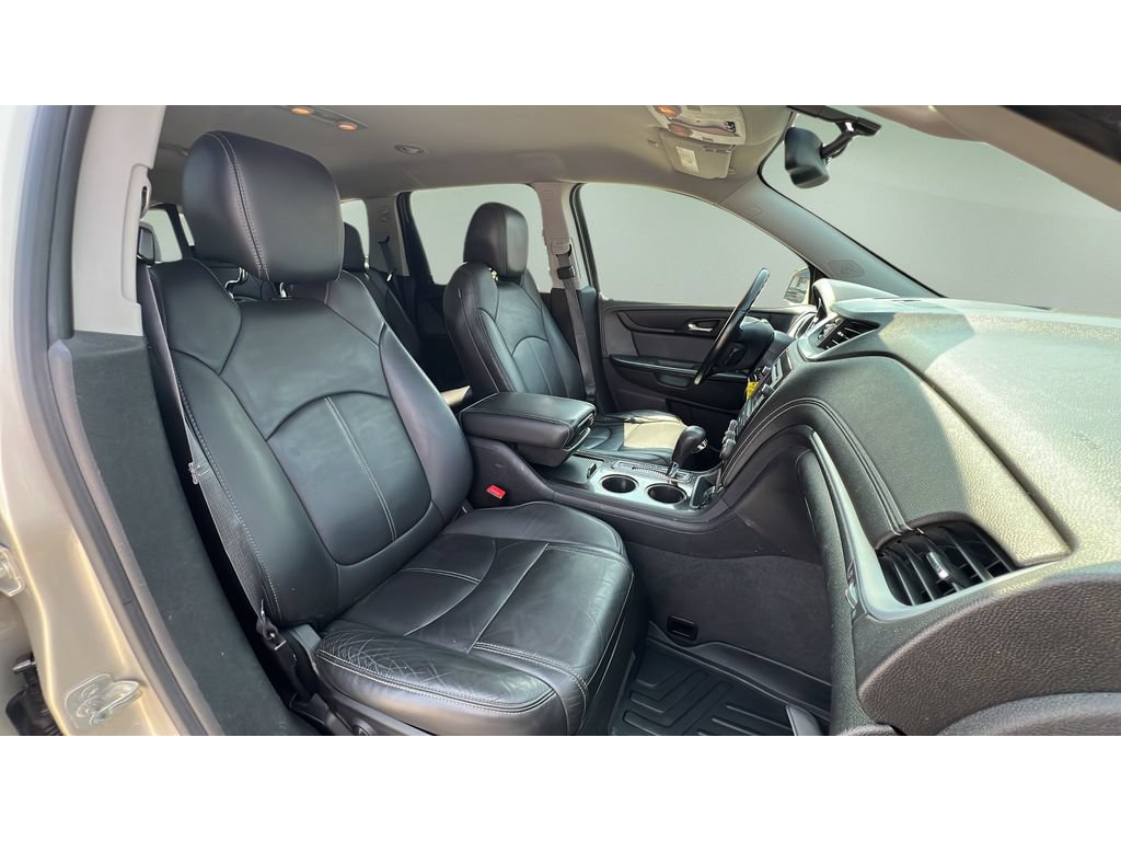 Used 2015 Chevrolet Traverse LT AWD/4WD image 32
