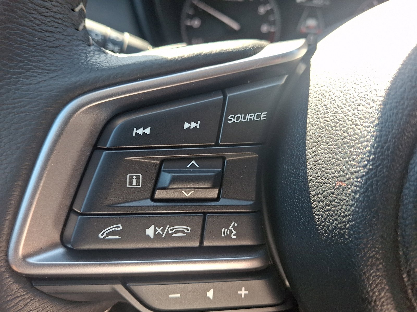 Certified 2025 Subaru Outback Premium AWD/4WD image 21