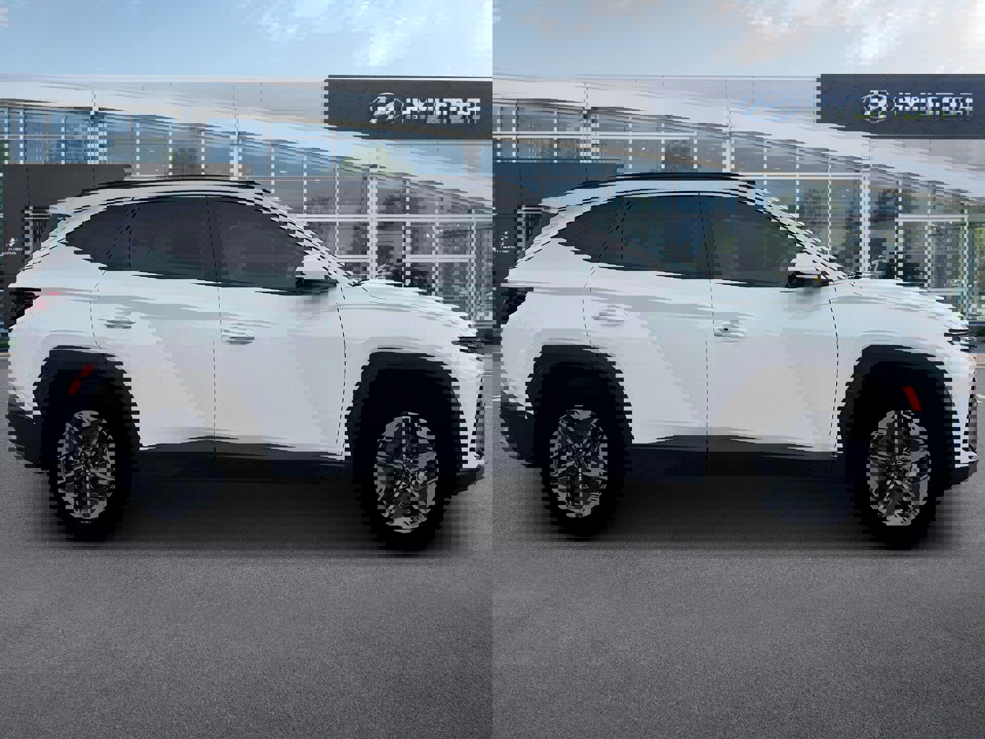 New 2026 Hyundai Tucson SEL image 8