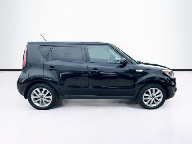 Used 2019 Kia Soul + FWD image 10