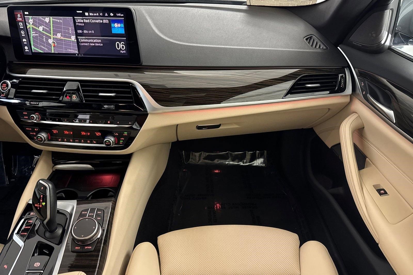 Certified 2023 BMW 530i w/ Premium Package image 30