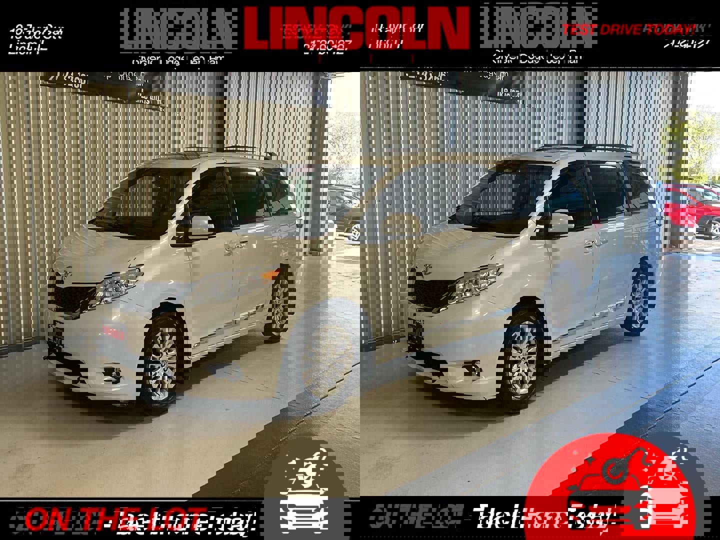 Used 2015 Toyota Sienna XLE w/ XLE Navigation Package FWD image 1