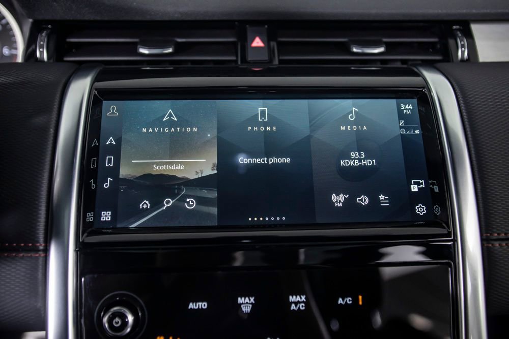 Used 2022 Land Rover Discovery Sport SE R-Dynamic image 32