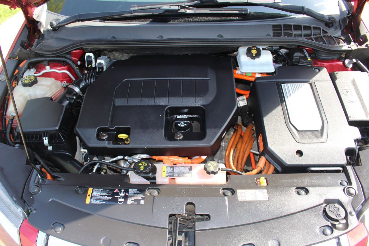 Used 2015 Chevrolet Volt FWD image 44