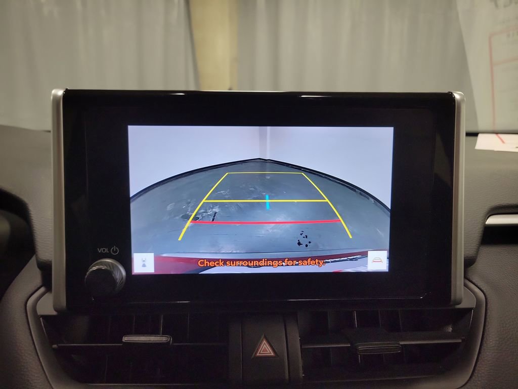 Used 2023 Toyota RAV4 LE image 19