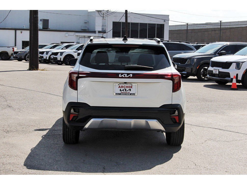 Certified 2024 Kia Seltos S FWD image 4