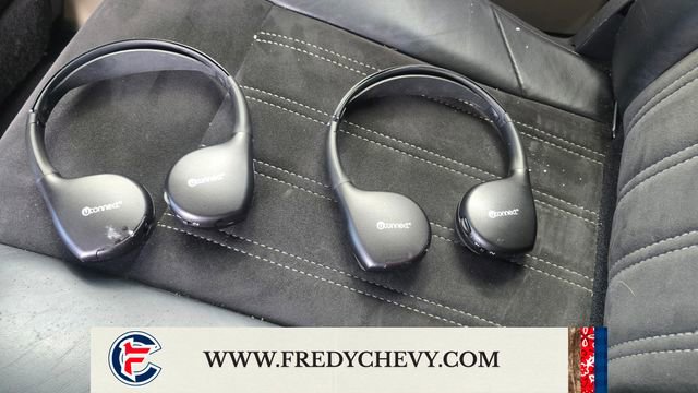 Used 2014 Chrysler Town & Country Touring-L FWD image 24