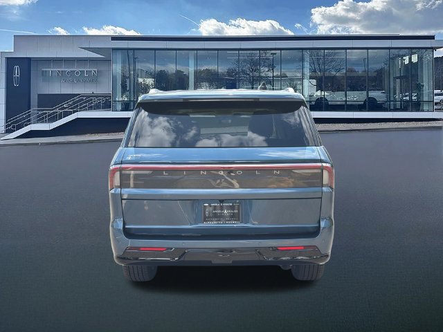 New 2027 Lincoln Navigator L Reserve AWD/4WD image 7