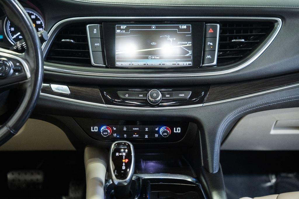 Used 2019 Buick Enclave Premium AWD/4WD image 22