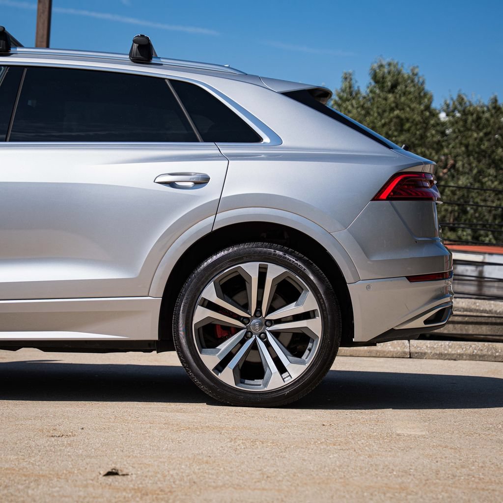 Used 2019 Audi Q8 Premium Plus AWD/4WD image 4