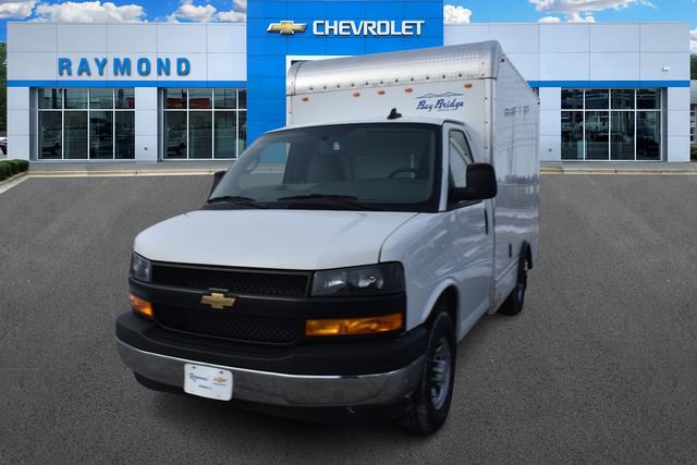 New 2025 Chevrolet Express 3500 w/ Power Convenience Package image 8