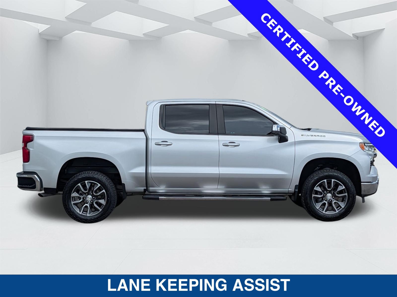 Used 2022 Chevrolet Silverado 1500 LT RWD image 4