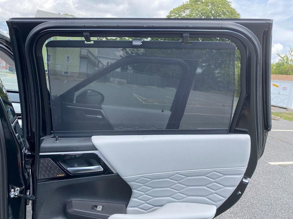 New 2025 Mitsubishi Outlander SEL image 29