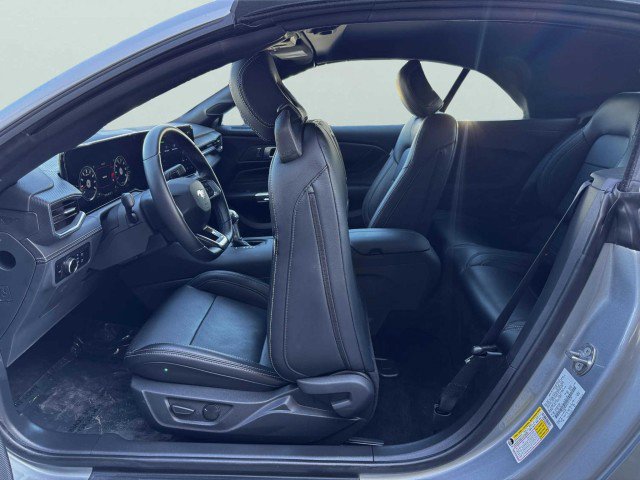 Used 2025 Ford Mustang Premium image 32
