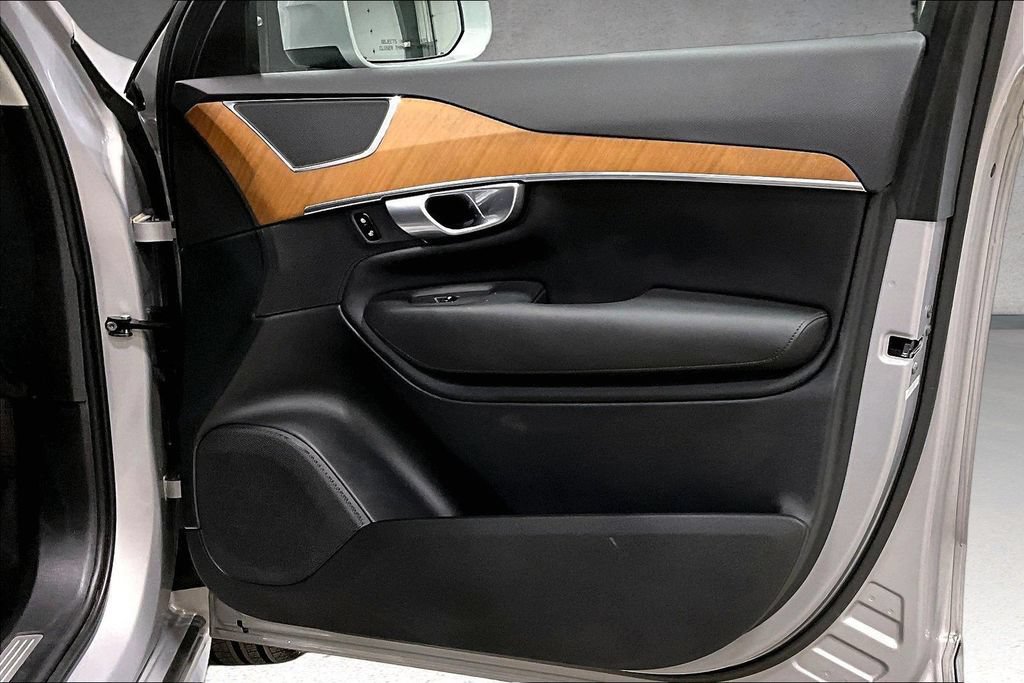 Certified 2023 Volvo XC90 B6 Core w/ Protection Package Premier AWD/4WD image 29