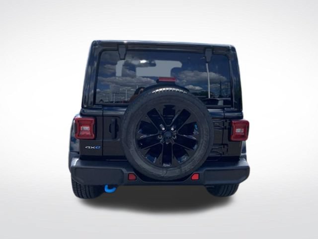 Used 2022 Jeep Wrangler Unlimited Sahara AWD/4WD image 4