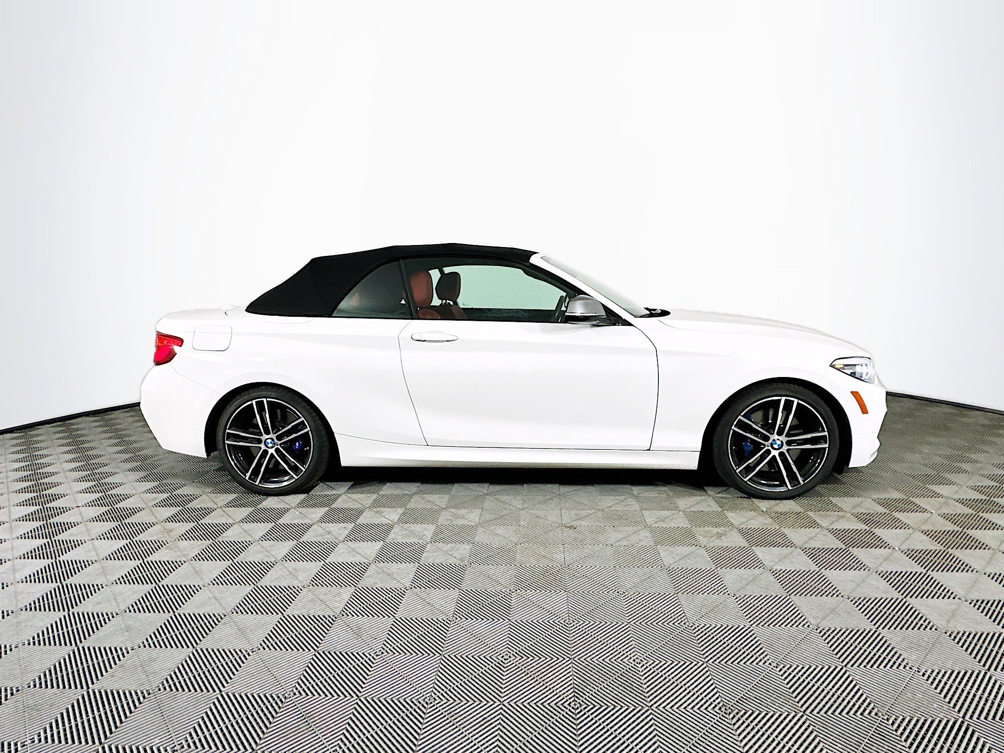 Used 2019 BMW M240i xDrive Convertible w/ Premium Package image 8
