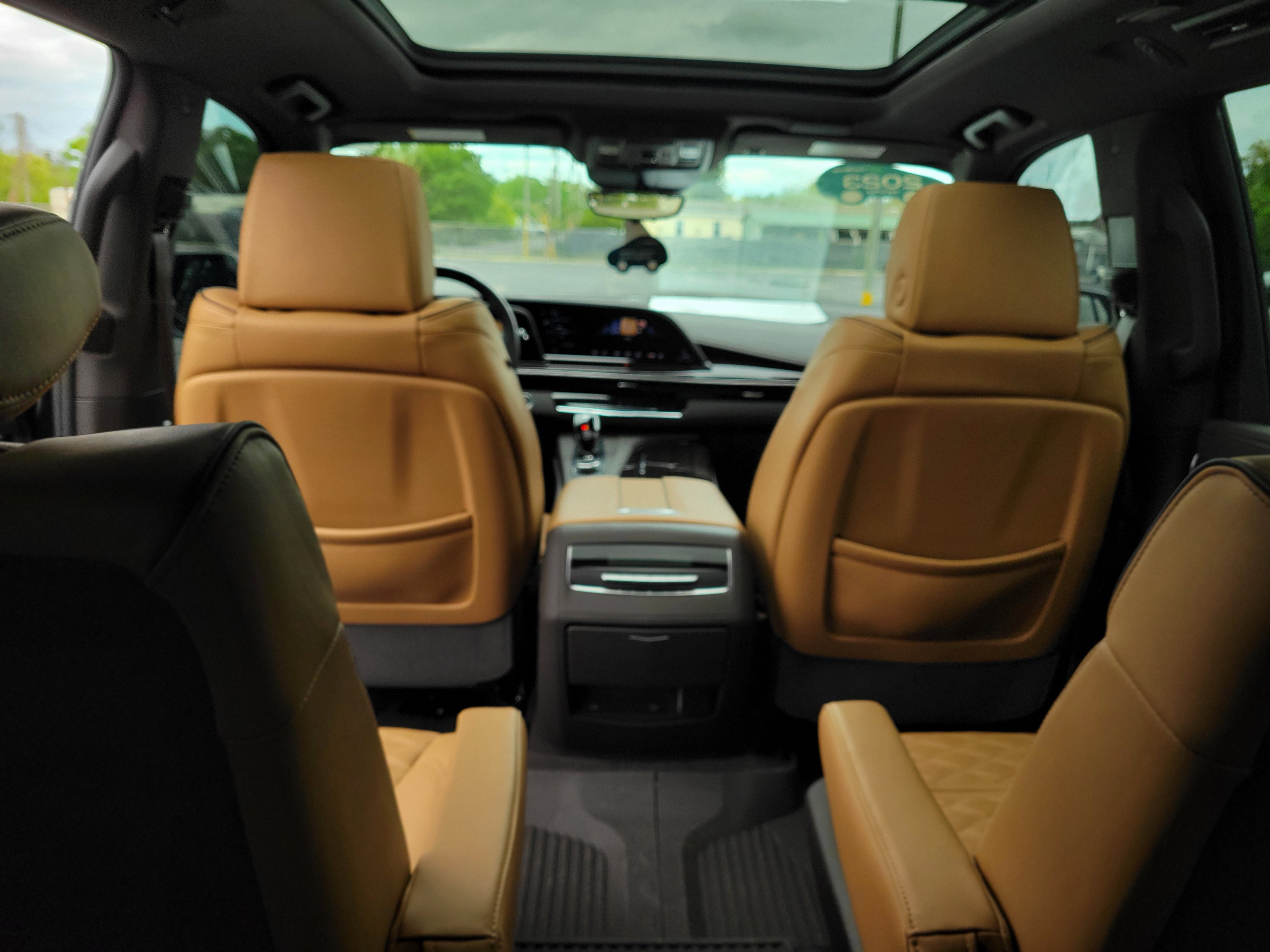 Certified 2023 Cadillac Escalade Premium Luxury AWD/4WD image 14