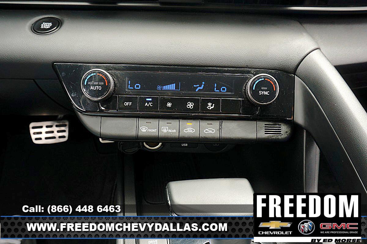Used 2025 Hyundai Elantra Sport FWD image 17