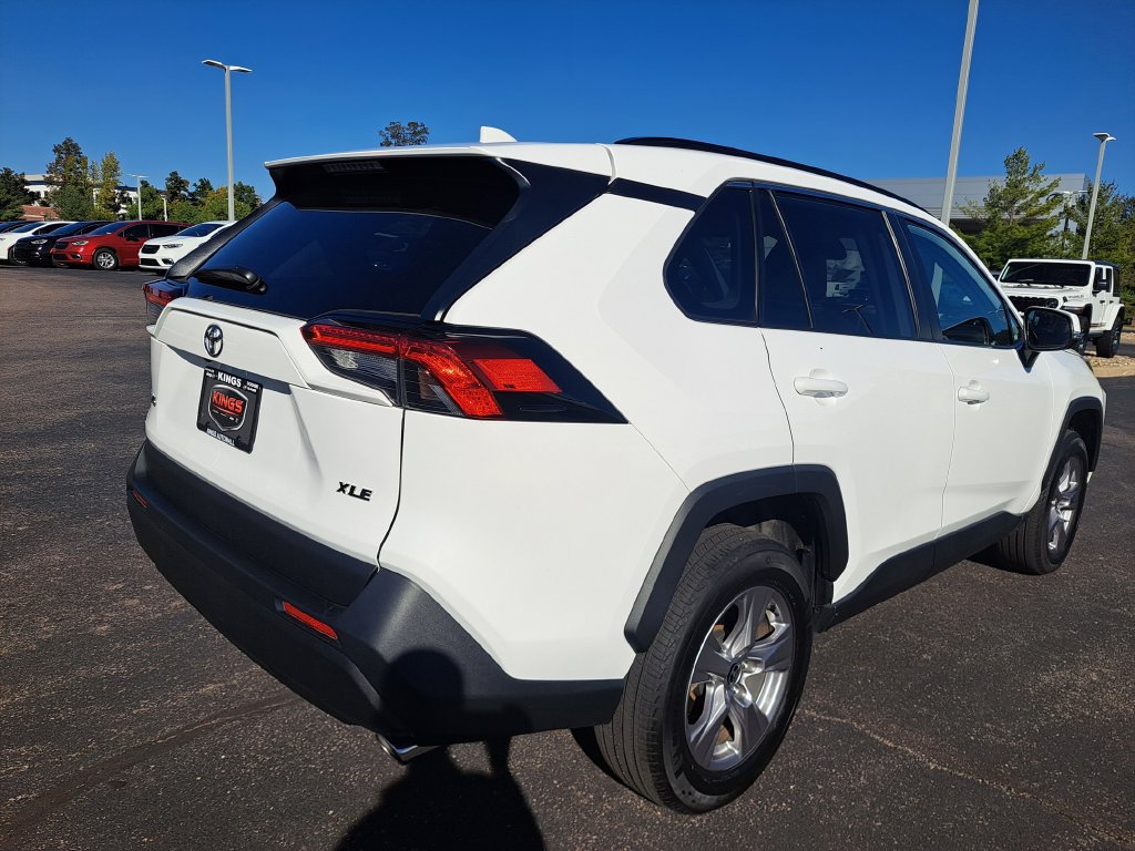Used 2025 Toyota RAV4 XLE FWD image 3