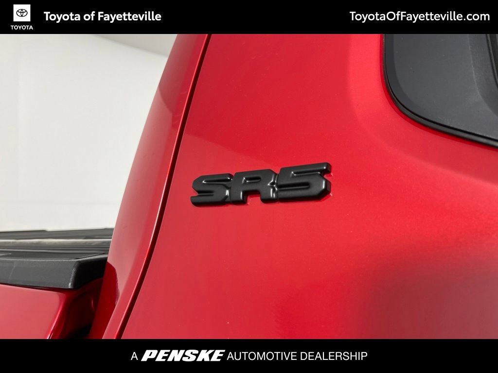 Used 2025 Toyota Tacoma SR5 AWD/4WD image 9