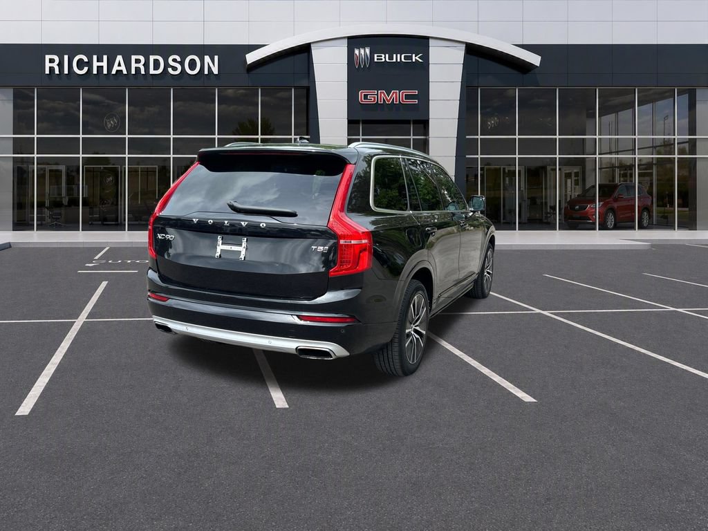 Used 2020 Volvo XC90 T5 Momentum w/ Protection Package AWD/4WD image 5
