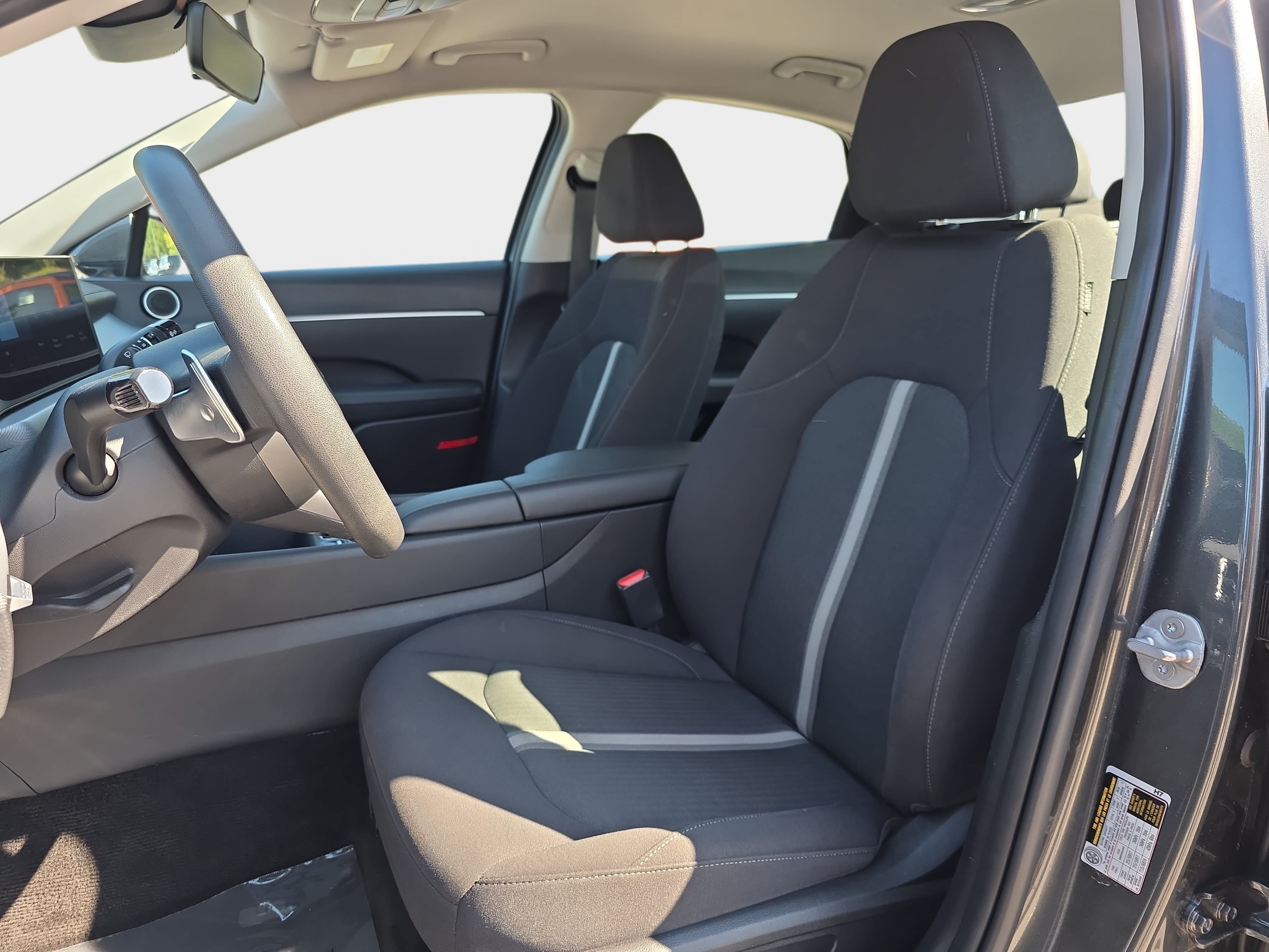 Used 2025 Hyundai Sonata SEL FWD image 12