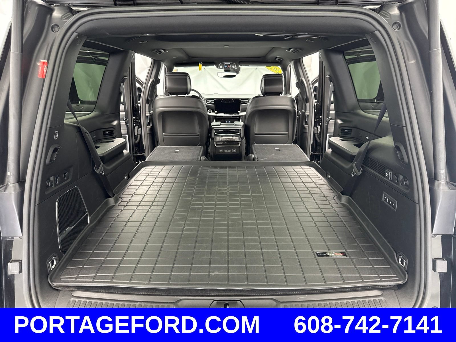 Used 2024 Jeep Wagoneer Series II w/ Convenience Group I AWD/4WD image 55
