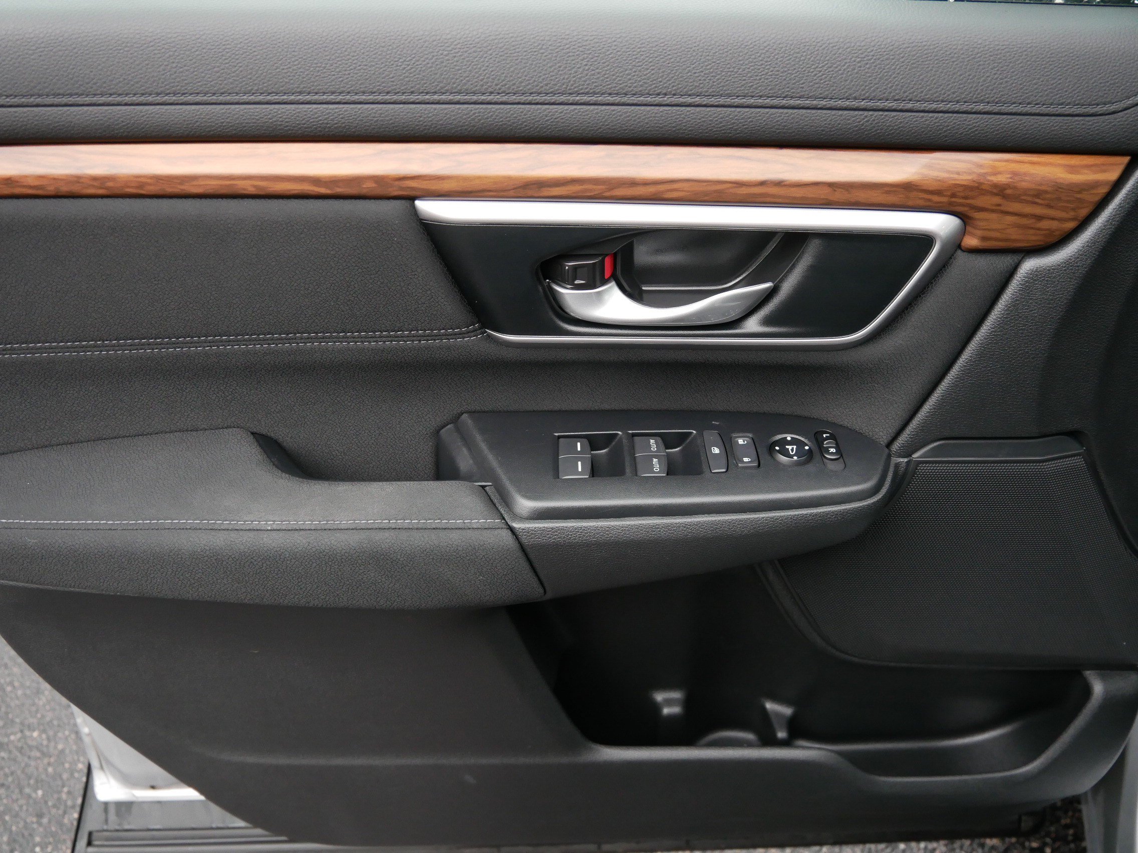 Used 2020 Honda CR-V EX image 30