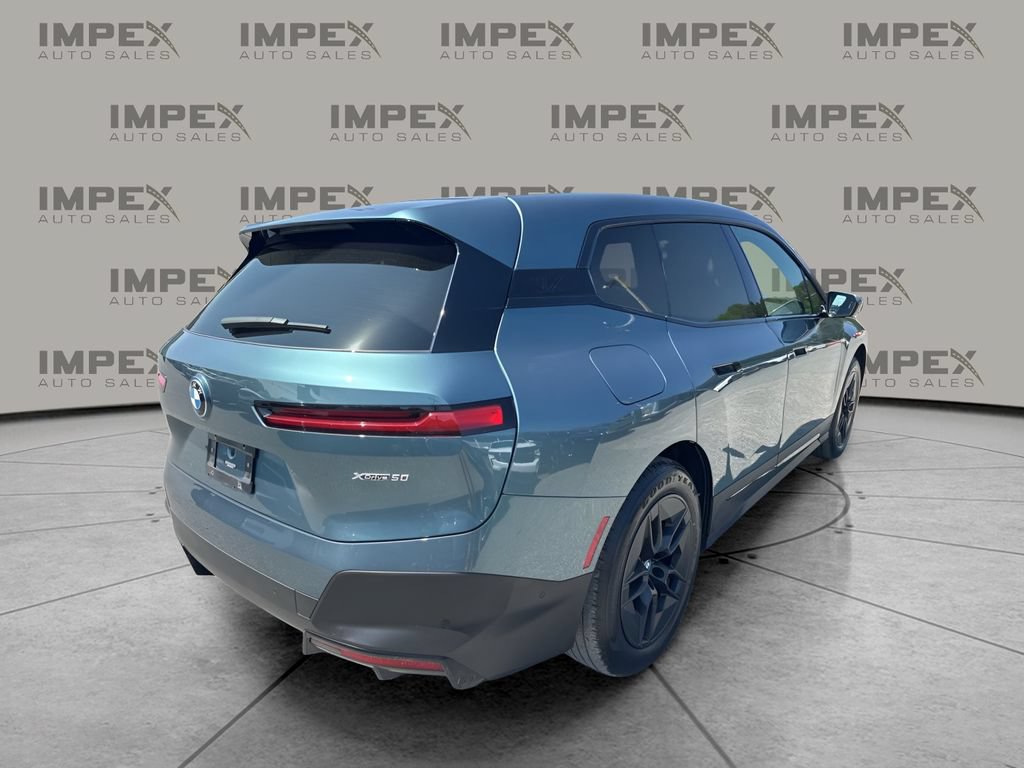 Used 2023 BMW iX xDrive50 w/ Convenience Package AWD/4WD image 5