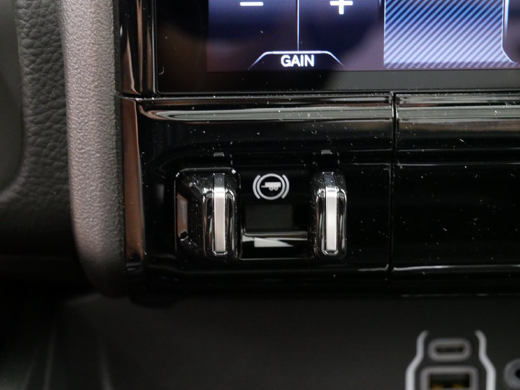 New 2026 RAM 1500 Laramie AWD/4WD image 25